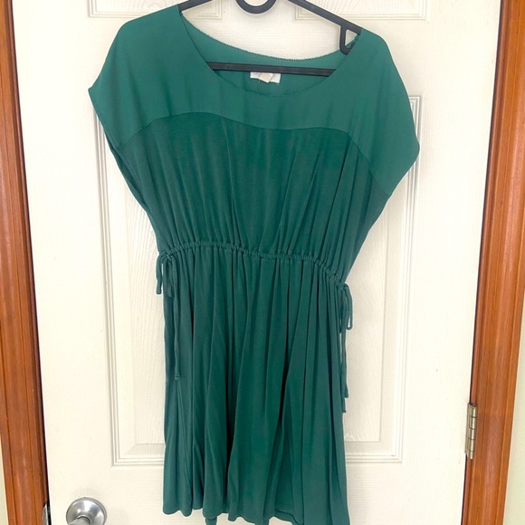 A:glow green chiffon tie waist green maternity top Small EUC - Picture 2 of 5